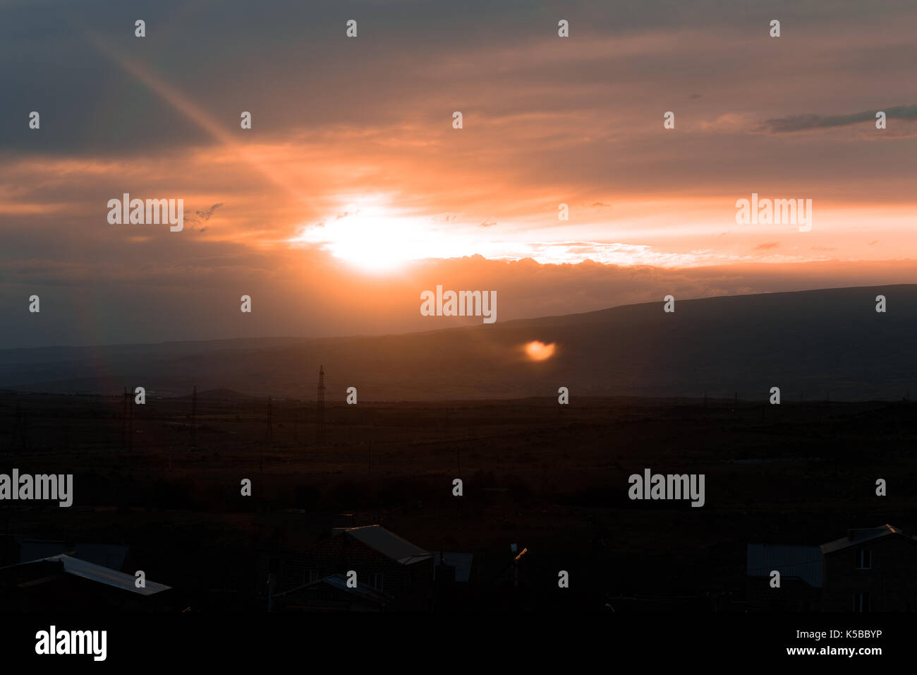 Il tramonto del villaggio di Yerevan, Armenia Foto Stock