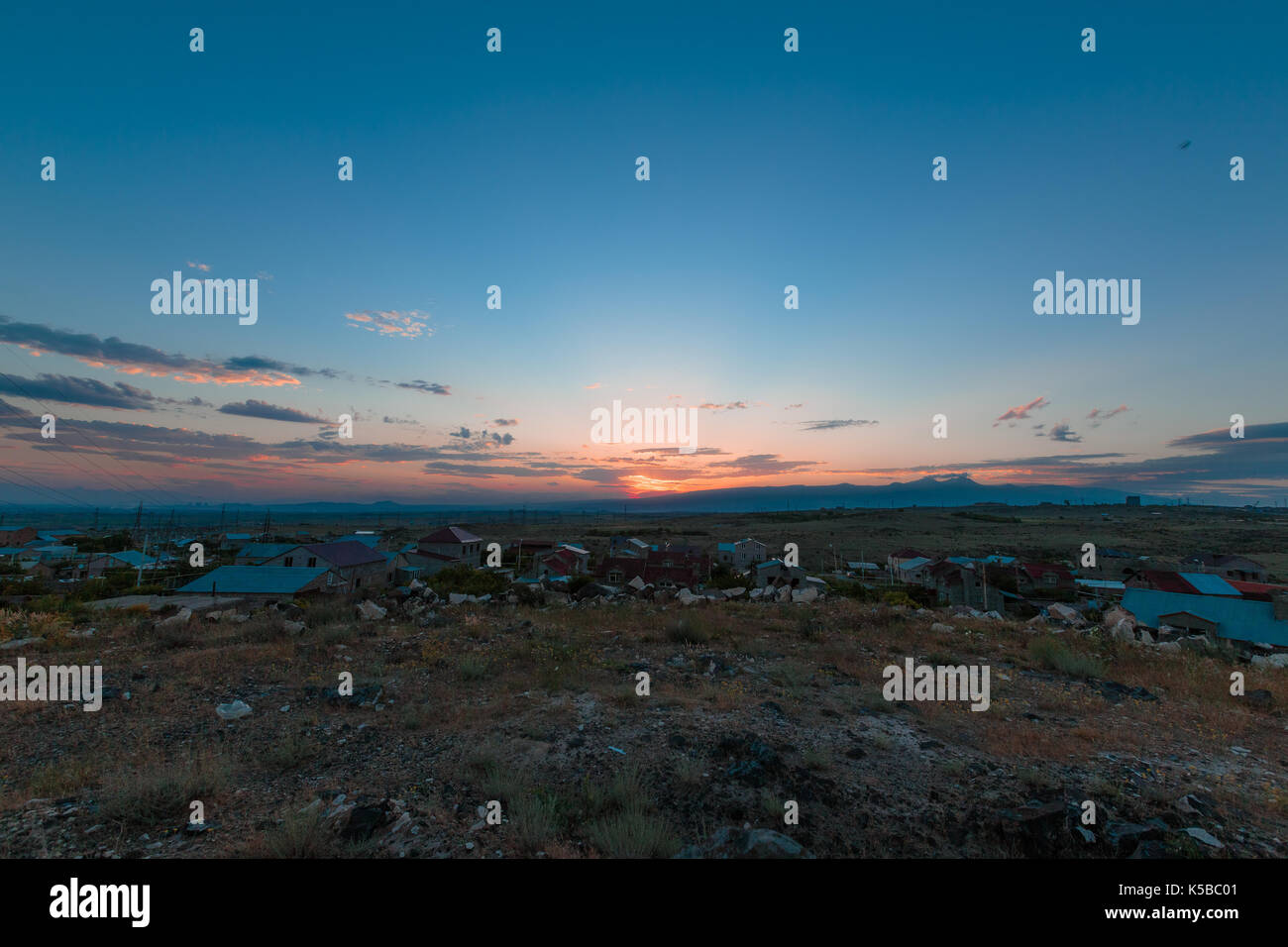 Il tramonto del villaggio di Yerevan, Armenia Foto Stock
