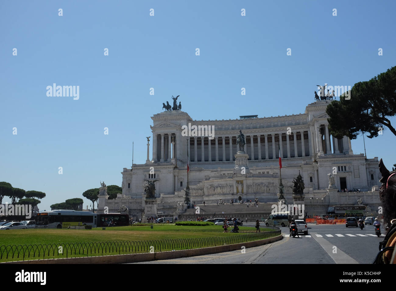 Vittorio Emanuele monumento è visto in italia a Roma il 5 luglio 2016. Foto Stock