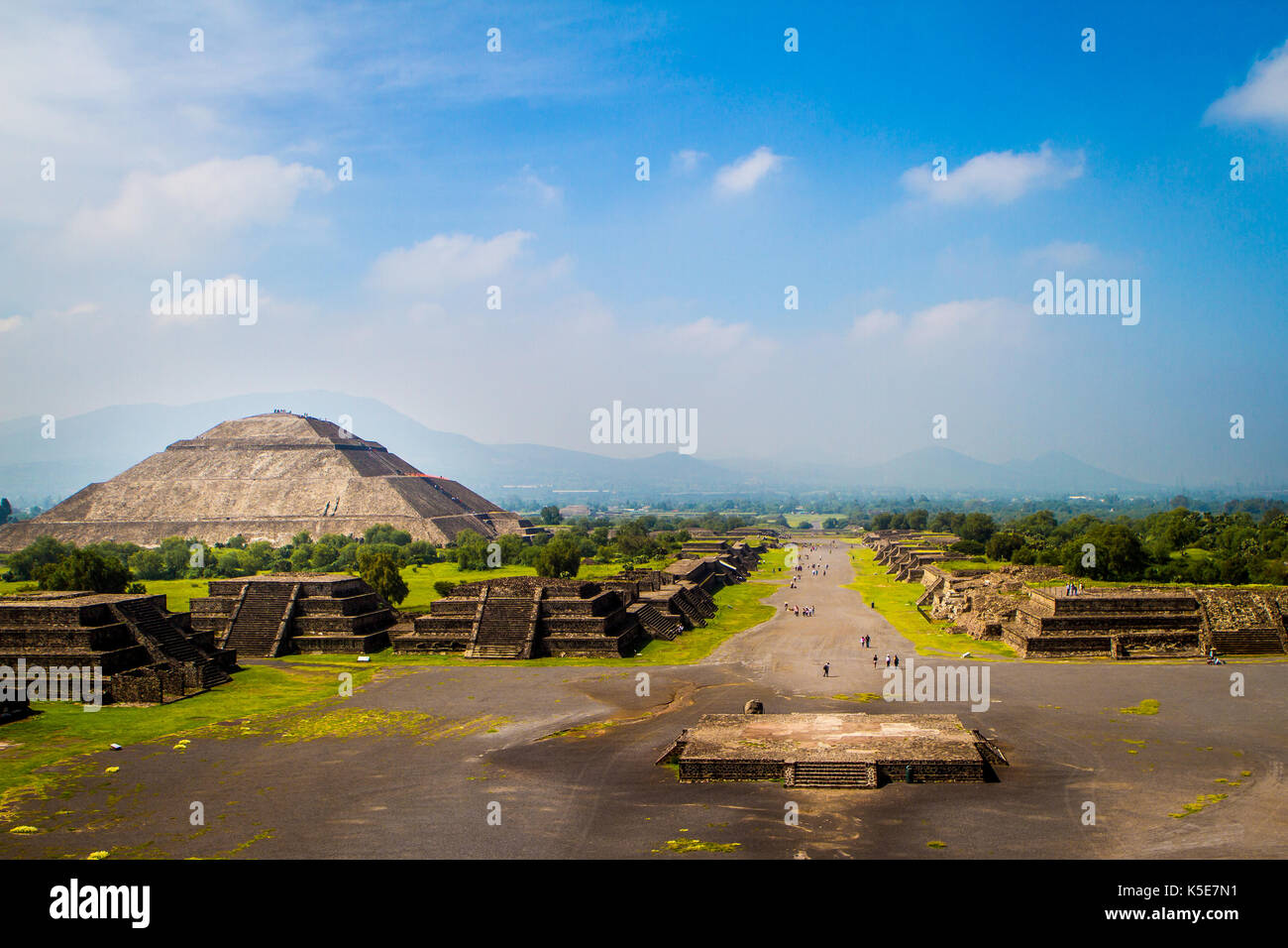 La Piramide del sole e al viale dei morti, Teotihuacan, Messico Foto Stock