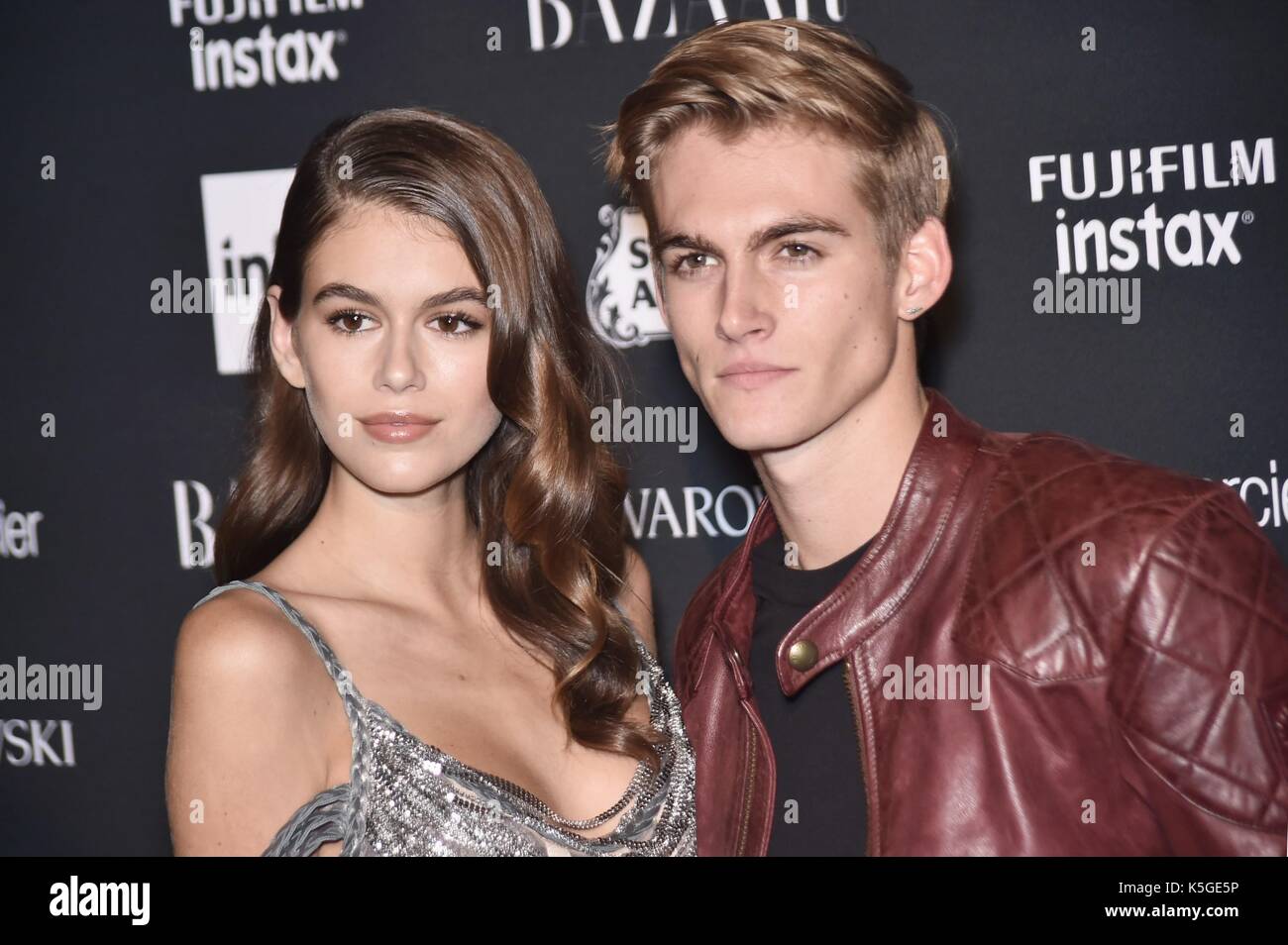 Kaia Gerber, Presley Gerber agli arrivi per il Bazaar di Harper: Festa di lancio del Portfolio delle icone - parte 2, The Plaza Hotel, New York, NY 8 settembre 2017. Foto di: Steven Ferdman/Everett Collection Foto Stock