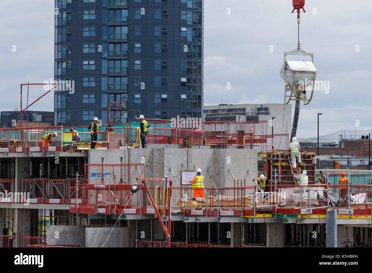 Sito in costruzione di edilizia residenziale a Stratford, Londra England Regno Unito Regno Unito Foto Stock