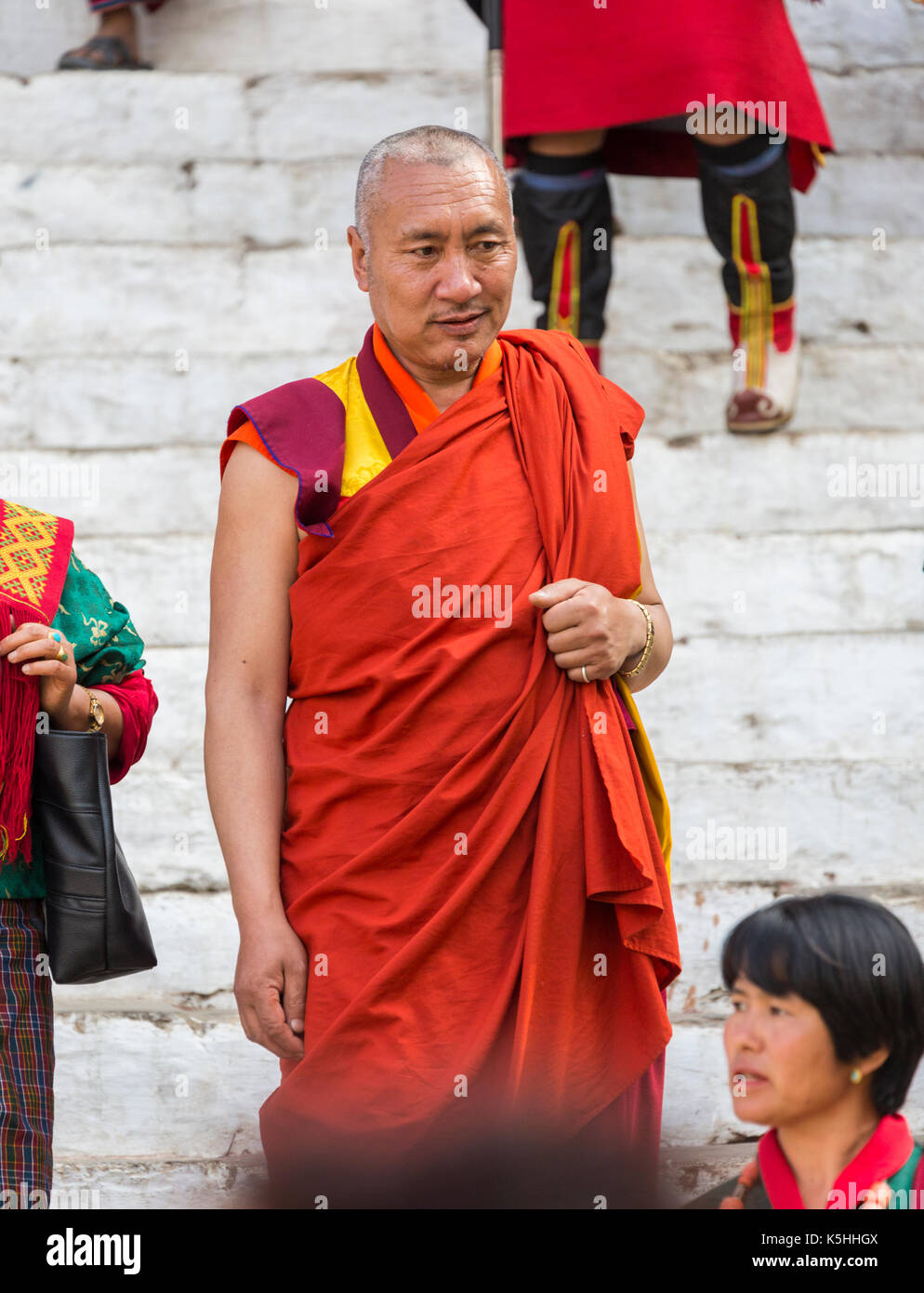 Punakha Drubchen (celebrazione storica) e Tsechu (celebrazione religiosa) a Punakha Dzong, Bhutan occidentale. Foto Stock