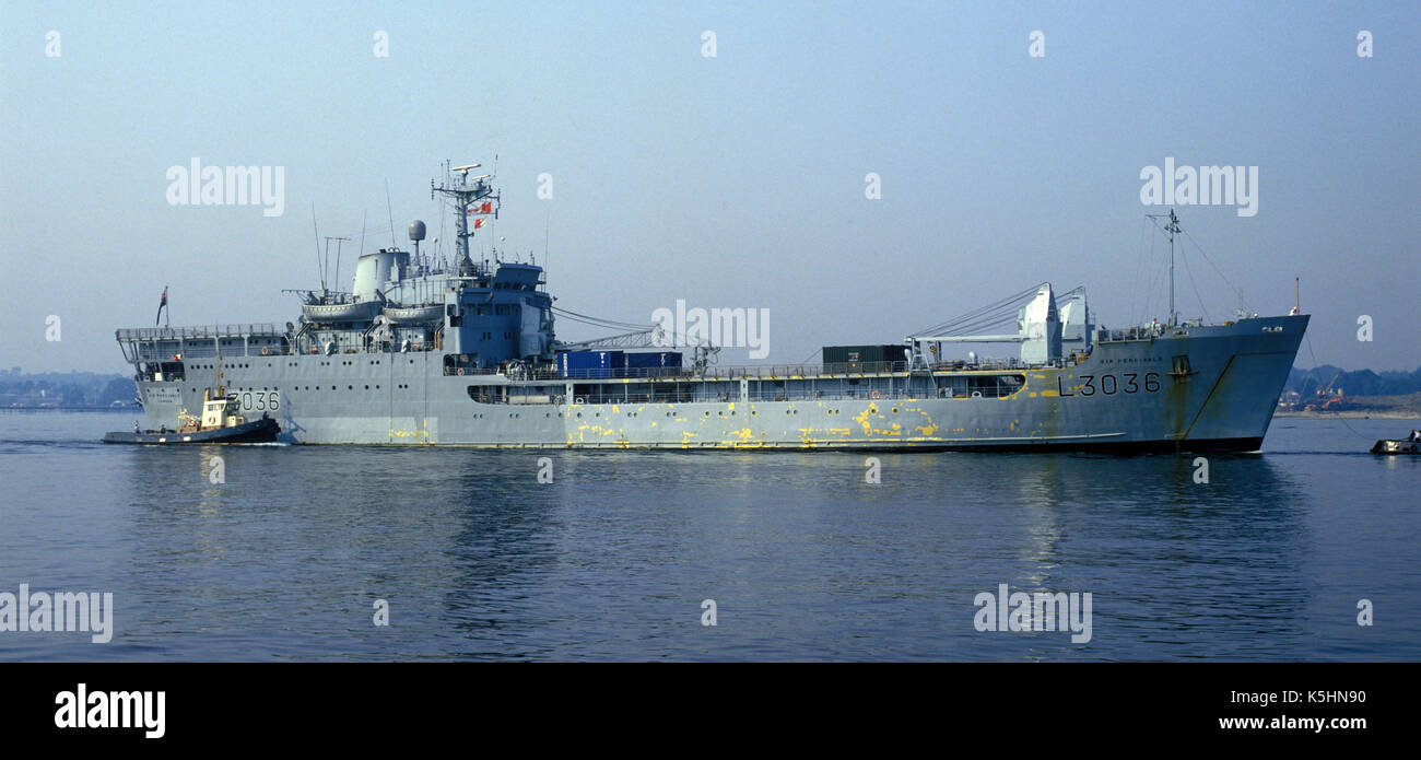 L3036 Sir Percivale sbarco logistica nave della Flotta Reale in ausiliario acqua Southampton Southampton, Hampshire, Inghilterra, Regno Unito. Foto Stock
