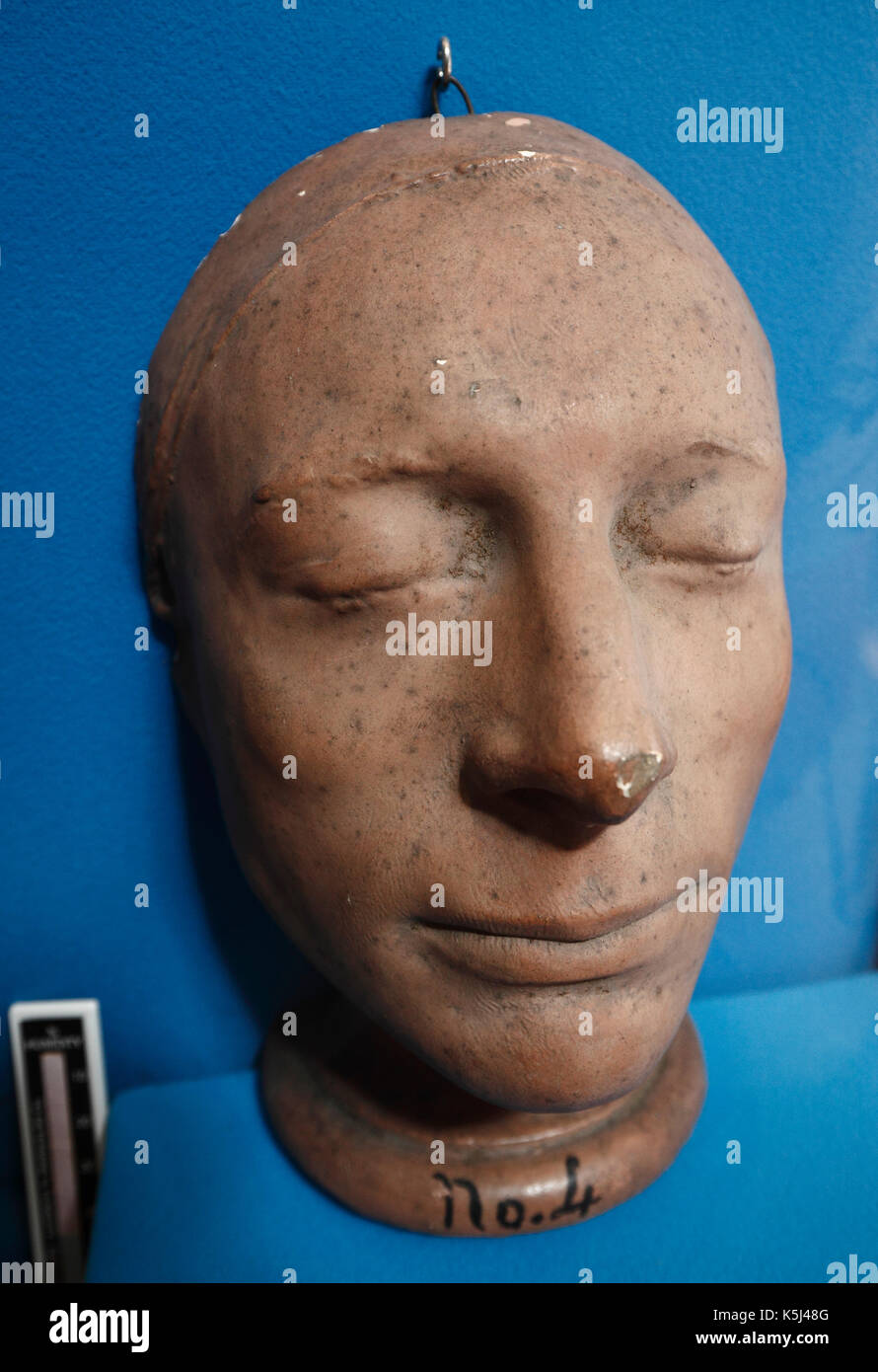 Un calco del volto del poeta John Keats visto in Wisbech e Museo Fenland. Etichettato come "Copia del cast di vita". Foto Stock