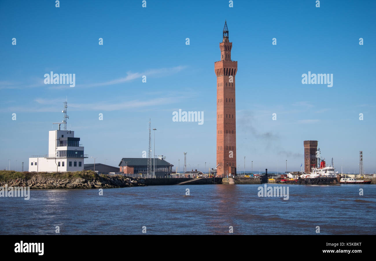 La nuova ABP Marine Centro di controllo situato tra Royal Dock e Dock di pesce all'estremità nord del porto estate a Grimsby Foto Stock