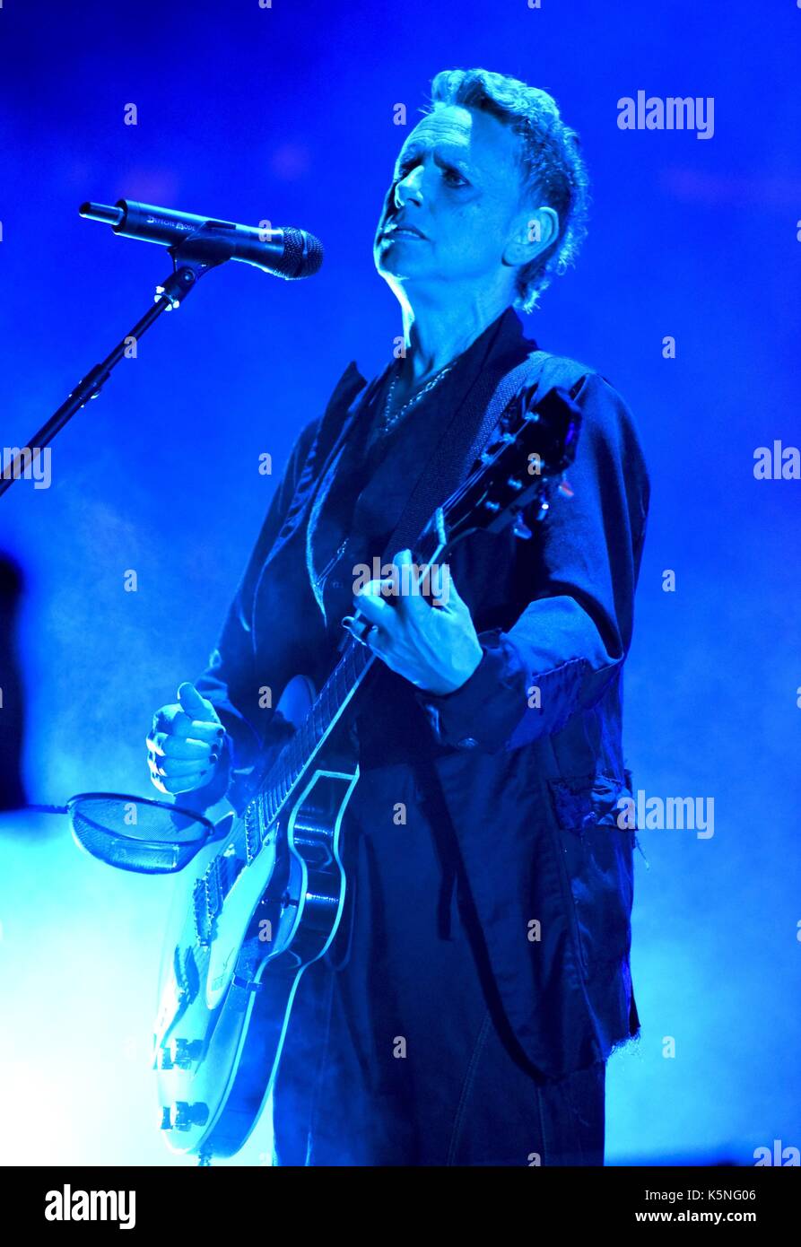 New york, ny, Stati Uniti d'America. 9 Sep, 2017. martin gore di presenze per Depeche Mode 2017 global tour dello spirito, il Madison Square Garden di new york, ny, 9 settembre 2017. Credito: derek storm/everett raccolta/alamy live news Foto Stock