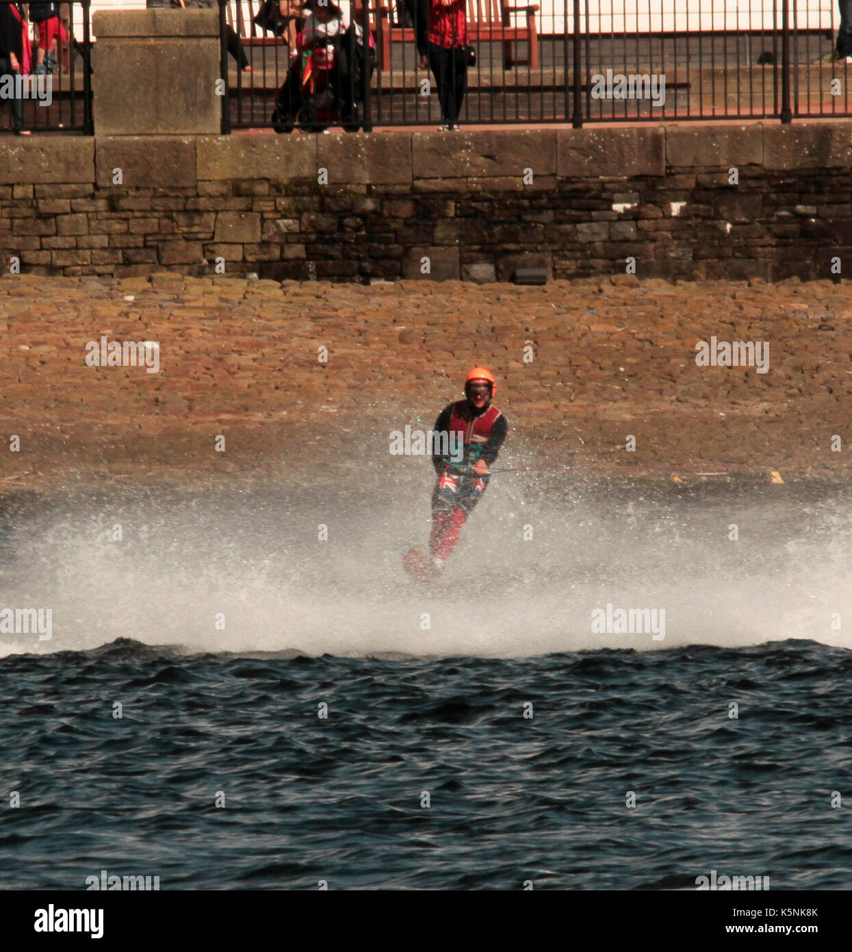 La baia di Cardiff, Galles, UK. Il 9 settembre, 2017. azione dalla ntm 12nazionale britannico di acqua shi racing tenutasi a Cardiff Bay 9 settembre 2017 credit: Graham lepre/alamy live news Foto Stock