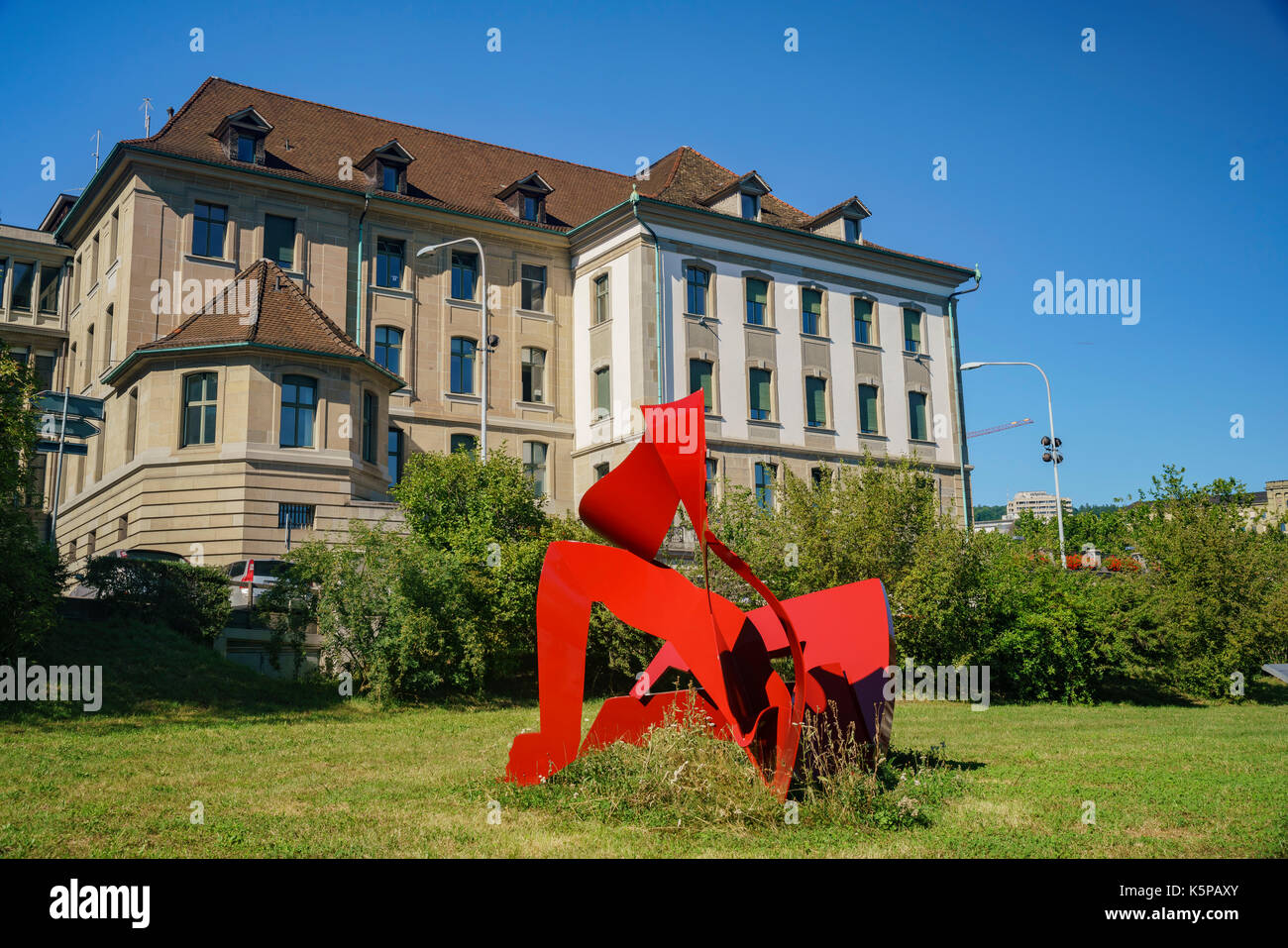 Bella e storica vecchia strada con oggetto d'Arte di Zurigo, Svizzera Foto Stock