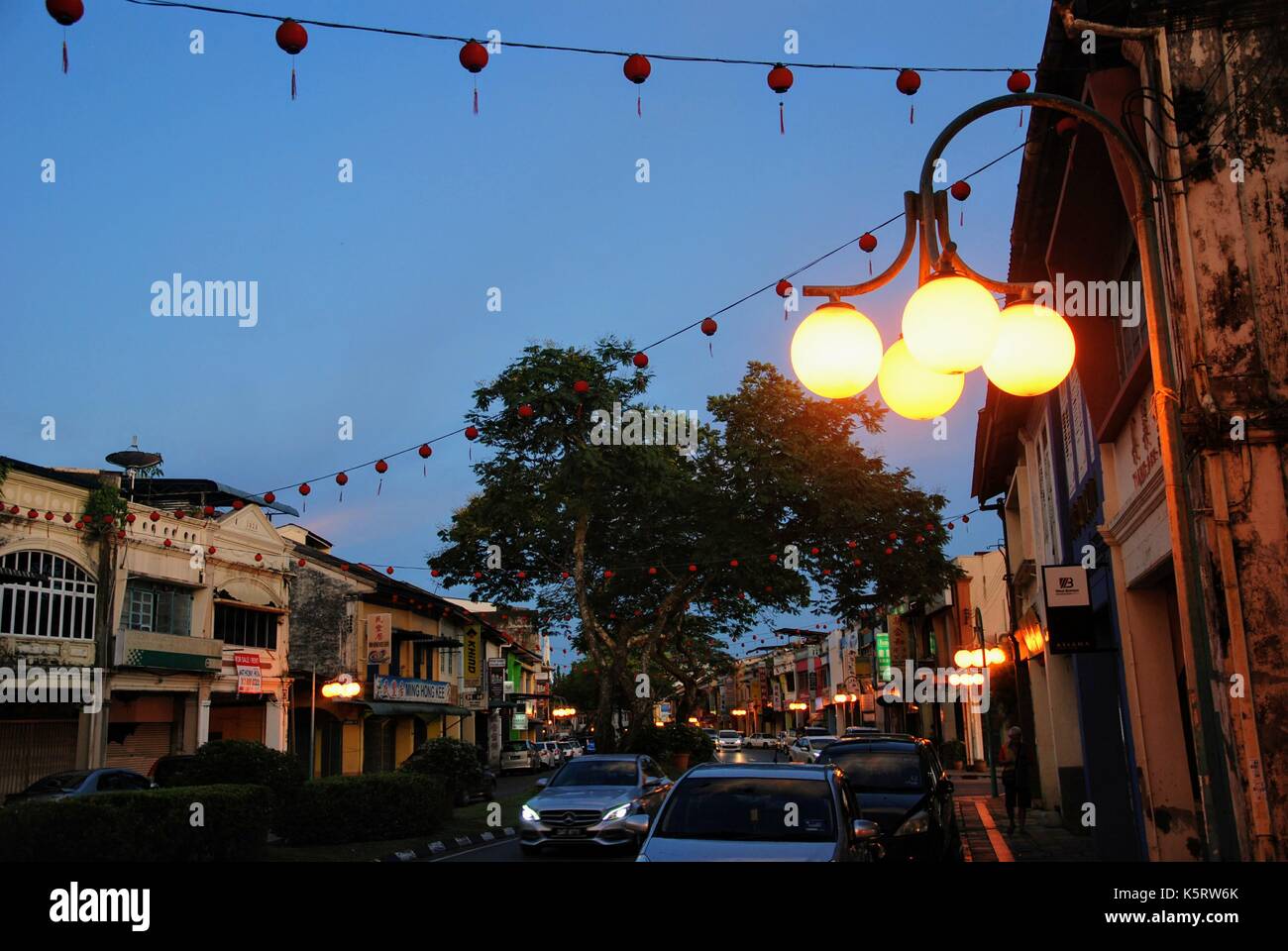 Kuching di notte, BORNEO, INDONESIA Foto Stock