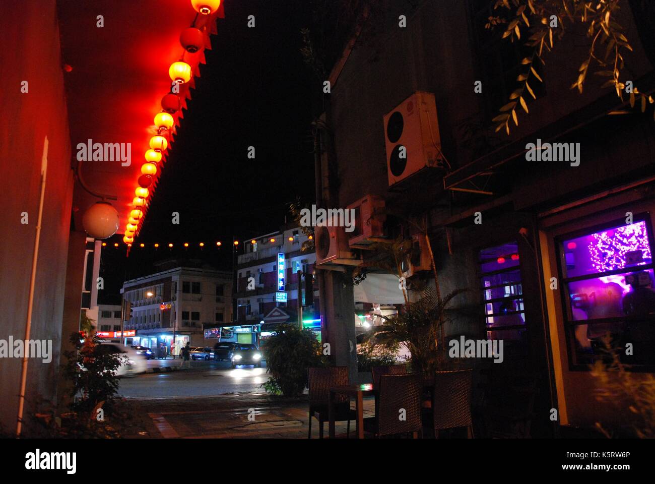 Kuching di notte, BORNEO, INDONESIA Foto Stock