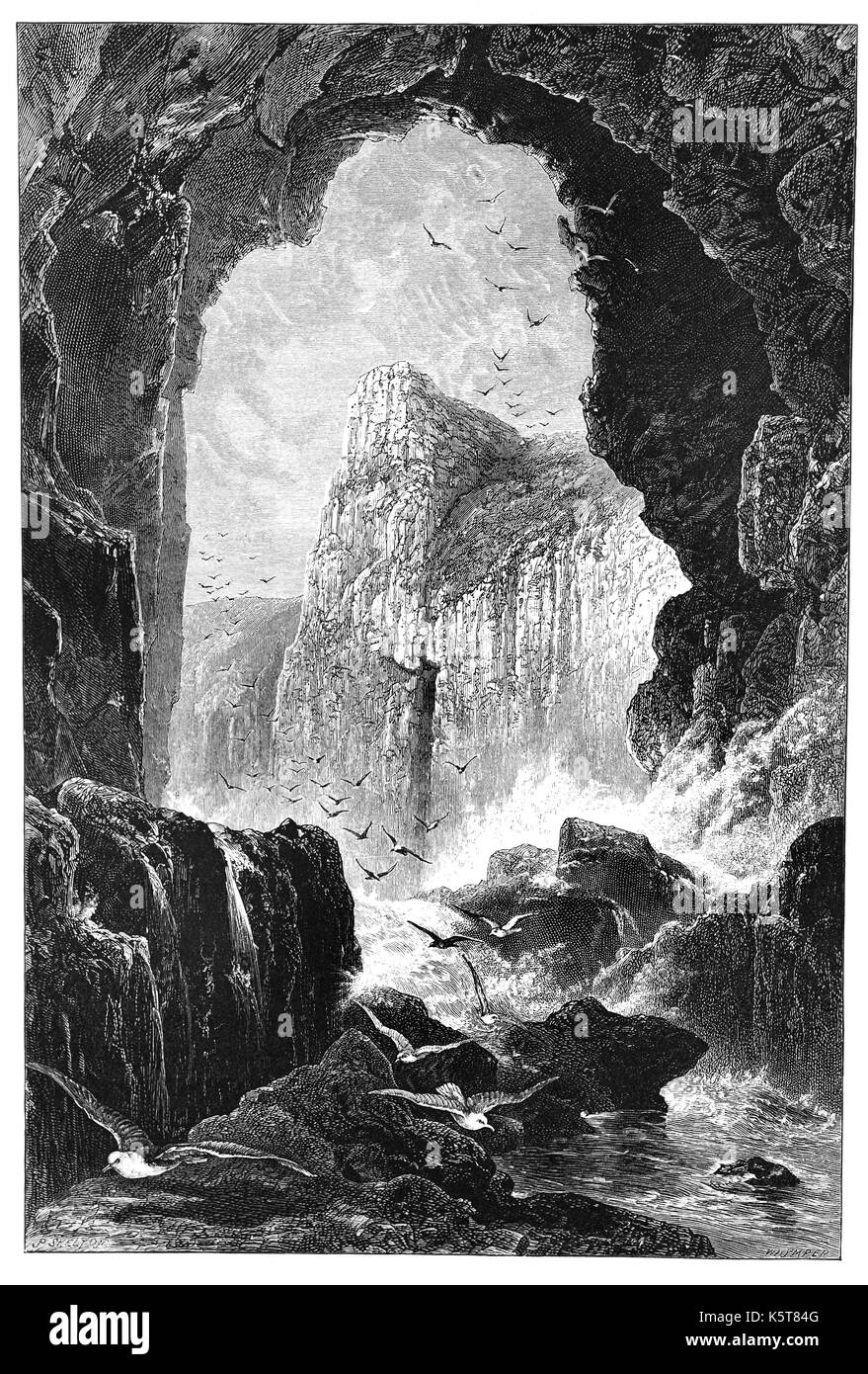 1870: La vista dalle caverne Lydstep. Un grande mare grotta circa 300 piedi lungo, con una media di sezione trasversale del passaggio di 20 piedi largo e 30 piedi alta. Nei pressi di Manorbier e penalmente, a ovest di Tenby, Pembrokeshire, Galles del Sud Foto Stock