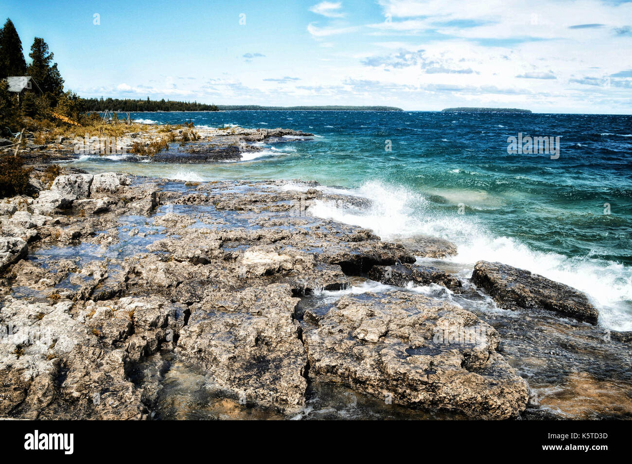 Bruce peninsula onde si infrangono off georgian bay Foto Stock
