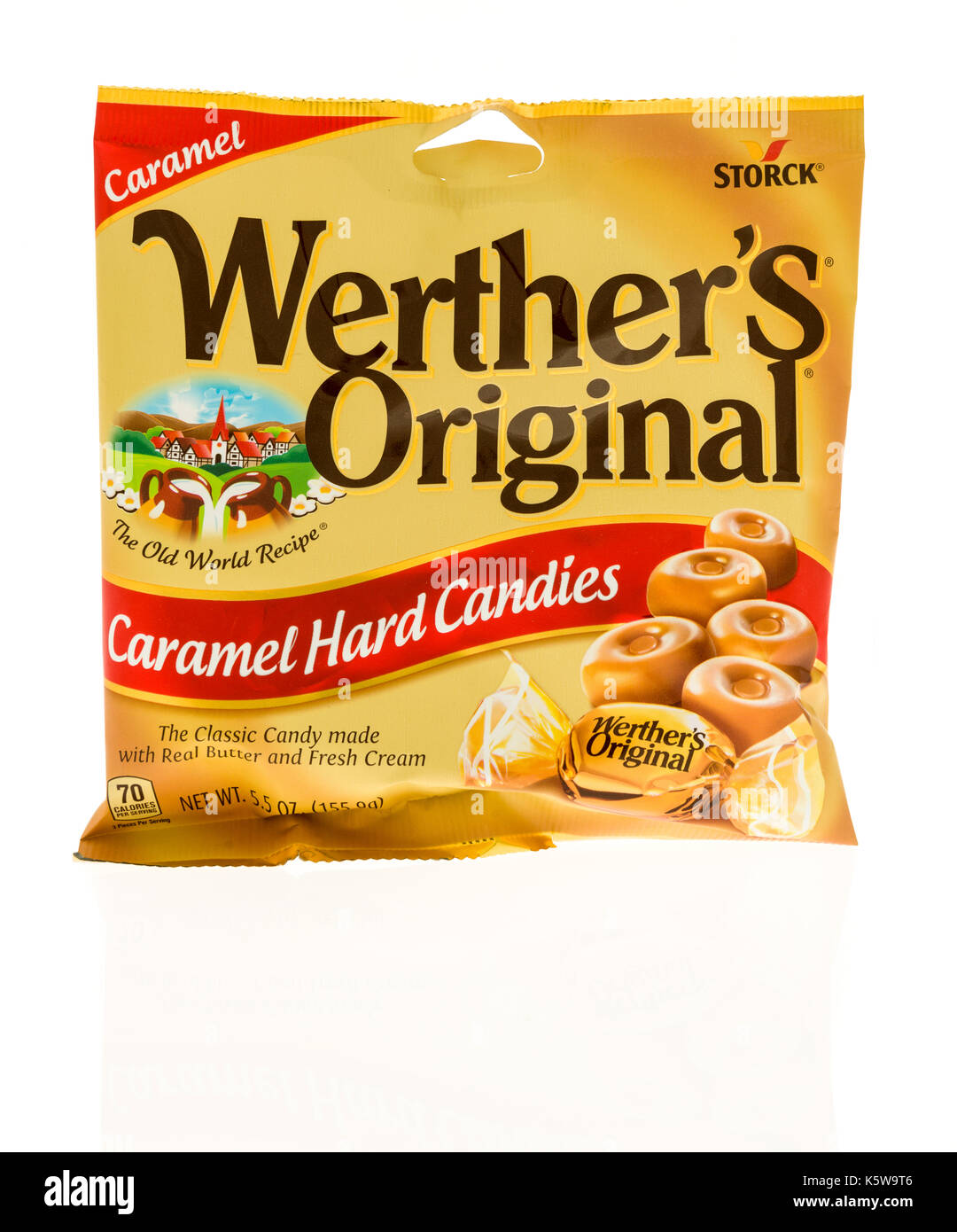 Winneconne, wi - 4 settembre 2017: una borsa del Werther's originale di caramello caramelle dure isolato su un background. Foto Stock