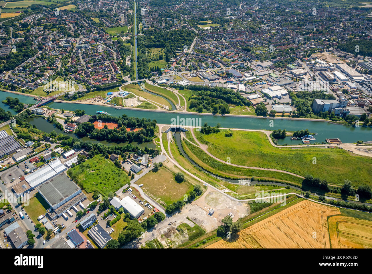 Canale canale canale Reno-Herne Canal, Emscherdüker Castrop-Rauxel, Ruhr, Nordrhein-Westfalen, Germania, conversione Emscher, Europa, costruzione di canali, canale Foto Stock