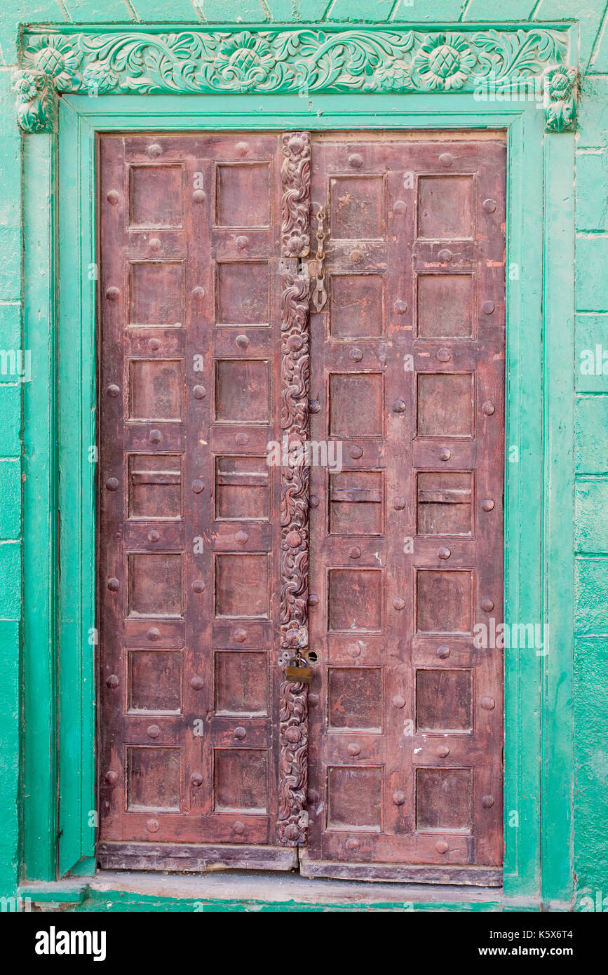 Porta Indo-Arabian nel vecchio porto Dhow, Mahajanga, Madagascar Foto Stock