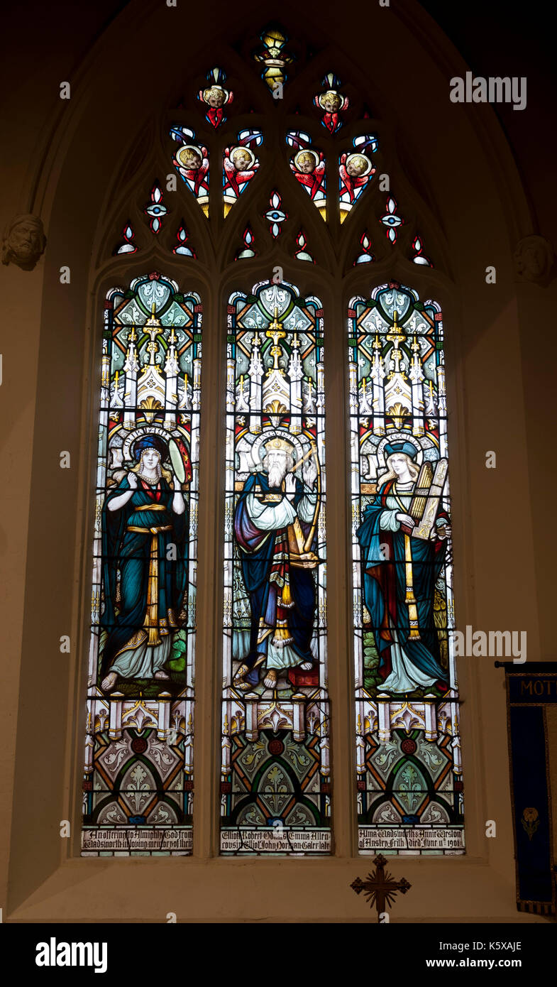 Finestra orientale in vetro colorato, la chiesa di Santa Maria, Anstey, Leicestershire, England, Regno Unito Foto Stock