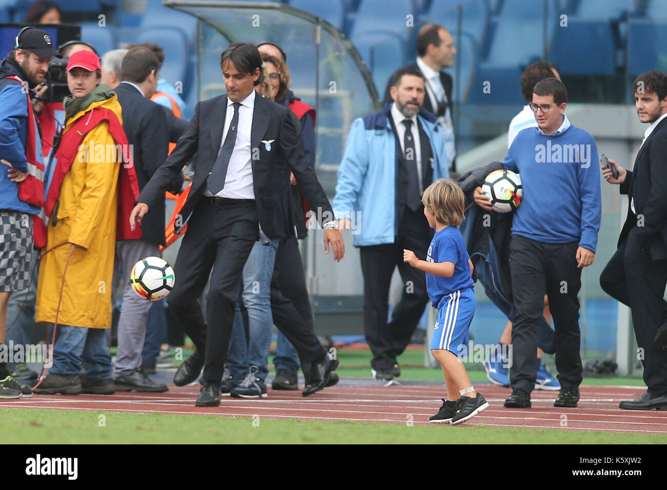 Italia, Roma, 10 settembre 2017: simone inzaghi con lui figlio alla fine della partita di calcio di serie a del campionato italiano tra Lazio vs Milano in stadio Olimpico di Roma il 10 settembre 2017. Foto Stock