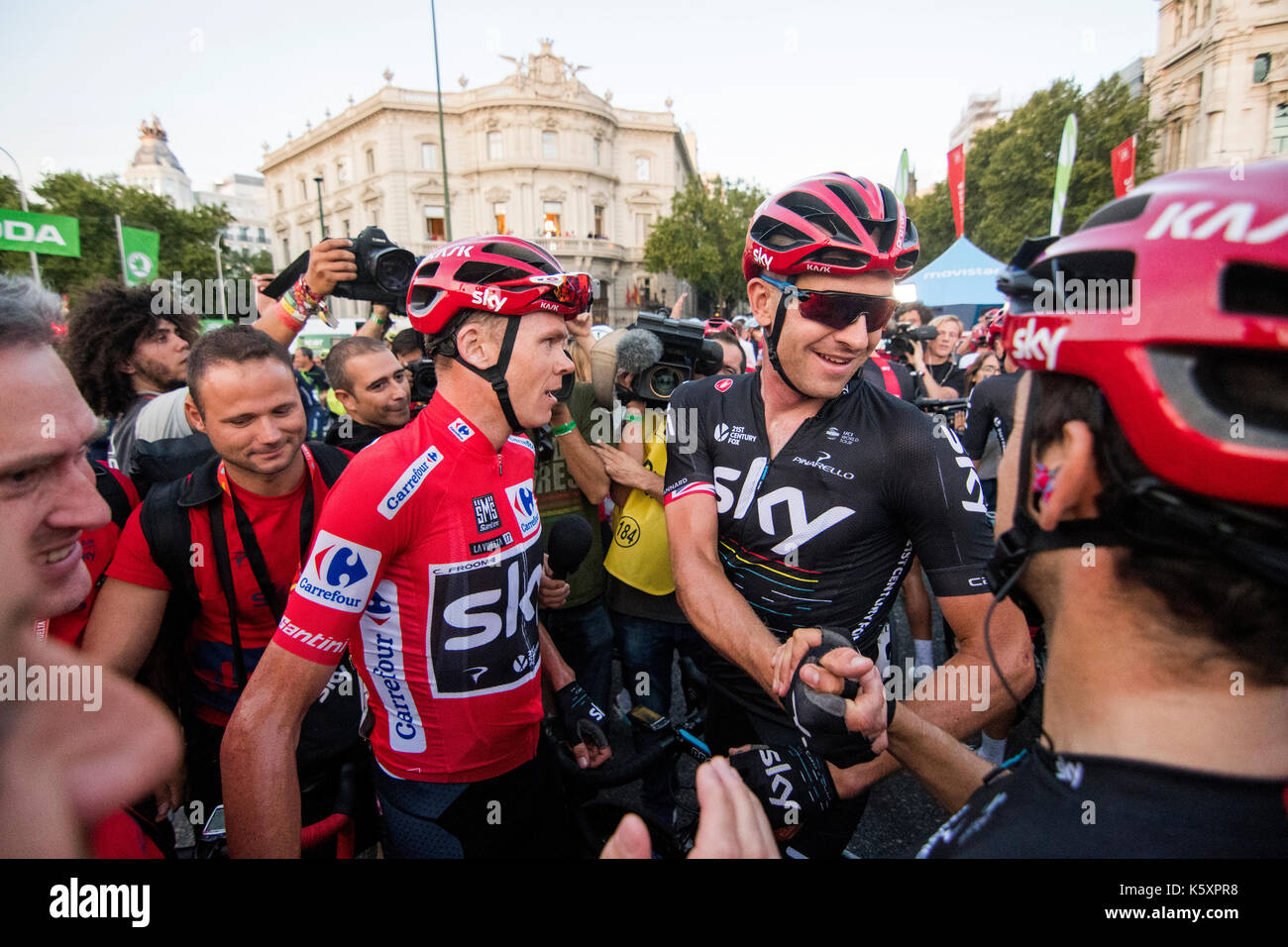 Madrid, Spagna. 10 Settembre, 2017. Chris Froome (Team Sky) celebra la sua vittoria al Giro di Spagna (Vuelta a España) tra Madrid e Madrid il 10 settembre 2017 a Madrid, Spagna. ©David Gato/Alamy Live News Foto Stock