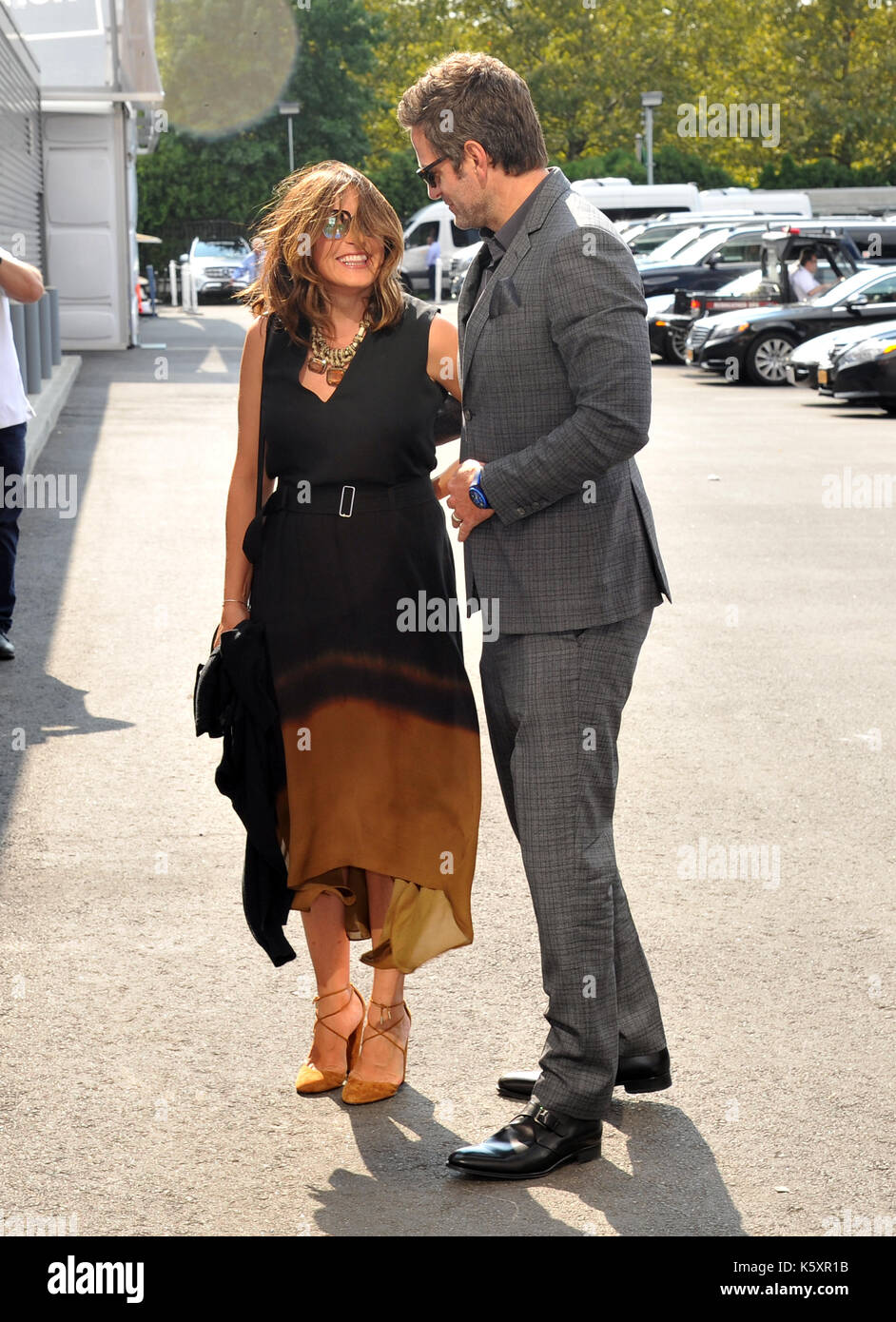 Flushing NY - 10 SETTEMBRE: Mariska Hargitay e Peter Hermann alla partita US Open Men's Final Championship presso l'USTA Billie Jean King National Tennis Center il 10 settembre 2017 a Flushing, Queens. Credito: John Palmer/Mediapunch Foto Stock