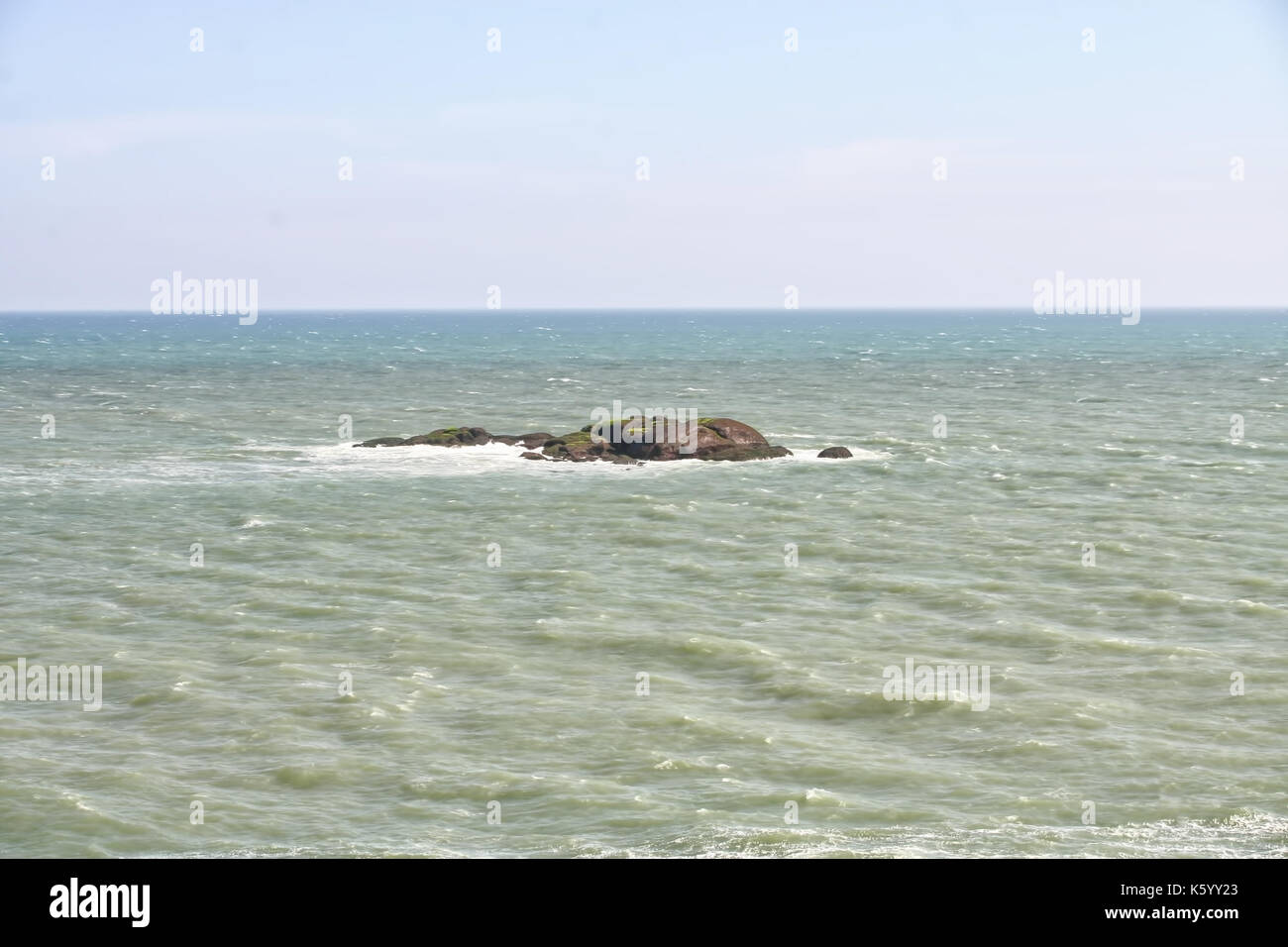Vista del mare a rameshvaram in India Foto Stock