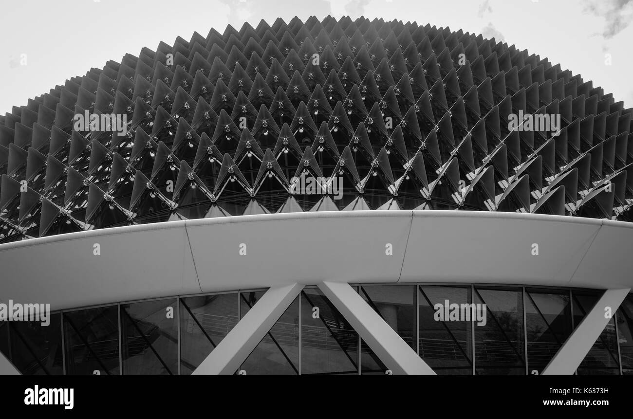 Singapore - giu 13, 2017. Il tetto del teatro esplanade di Singapore. l'esplanade è una posizione di fronte al mare appena a nord della foce del Singapore Foto Stock