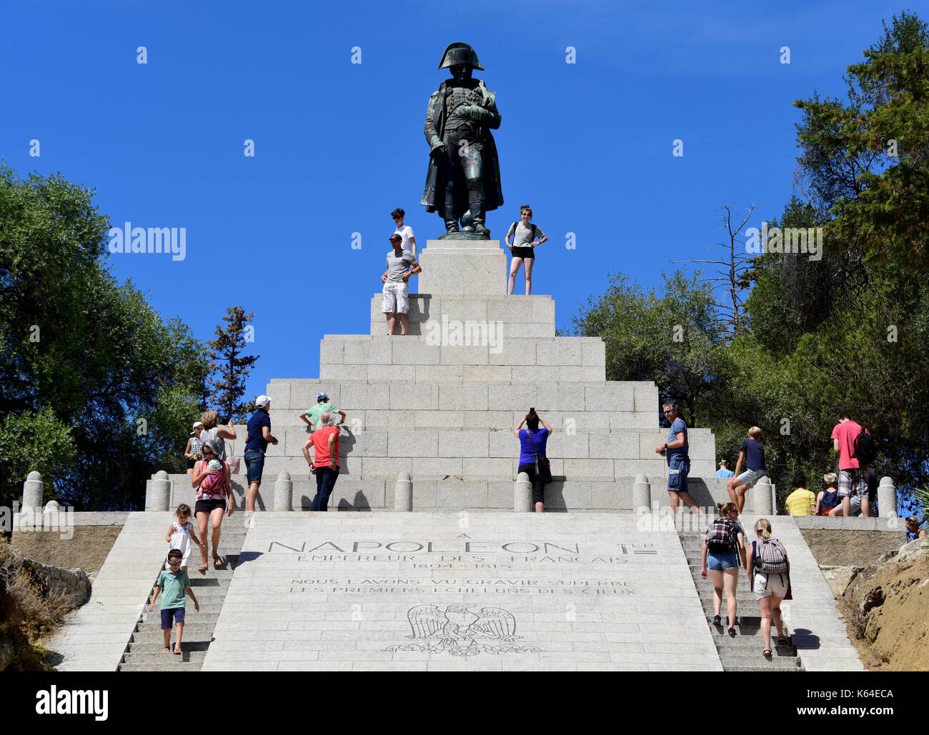 Ajaccio, Francia. 17 luglio, 2017. scultura di ex imperatore francese Napoleone Bonaparte in Ajaccio sull'isola di Corsica (Francia), 17 luglio 2017. | Utilizzo di credito in tutto il mondo: dpa/alamy live news Foto Stock