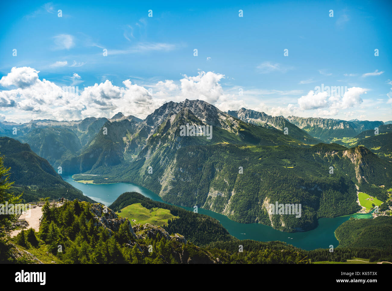 Piattaforma panoramica con vista sul Königssee e Watzmann dal Jenner, il Parco Nazionale Berchtesgaden, la Terra Berchtesgadener Foto Stock