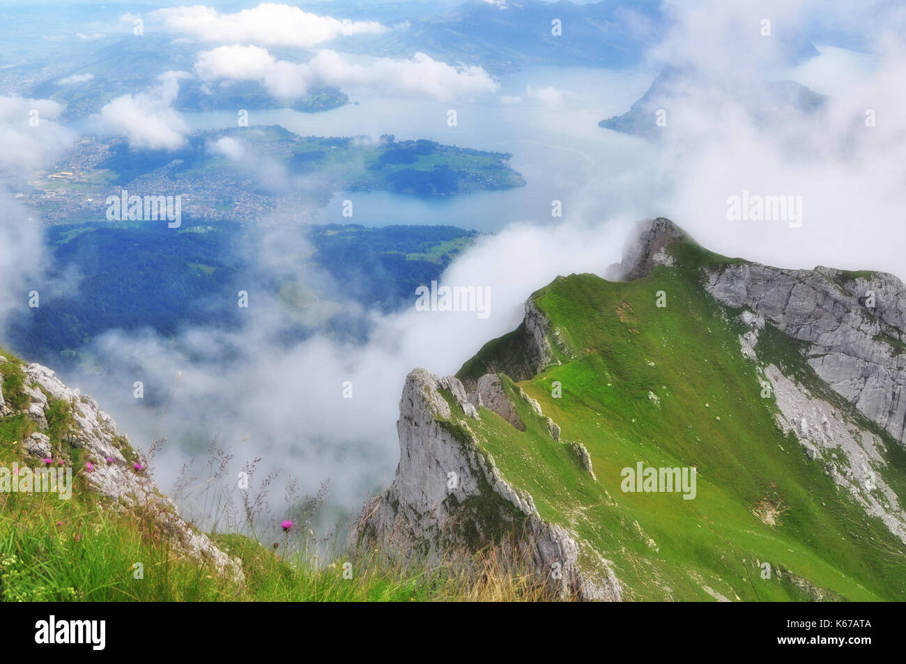 Paesaggio di montagna vista dal Monte Pilatus, Lucerna, Svizzera Foto Stock