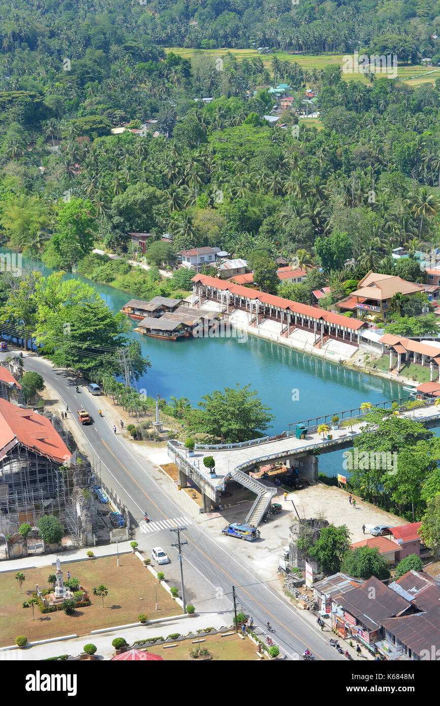 Bohol, FILIPPINE - 5 APRILE 2016: Vista aerea della città sull'isola di Bohol. Bohol, è una provincia delle Filippine, nel reg. Di Visayas centrale del paese Foto Stock