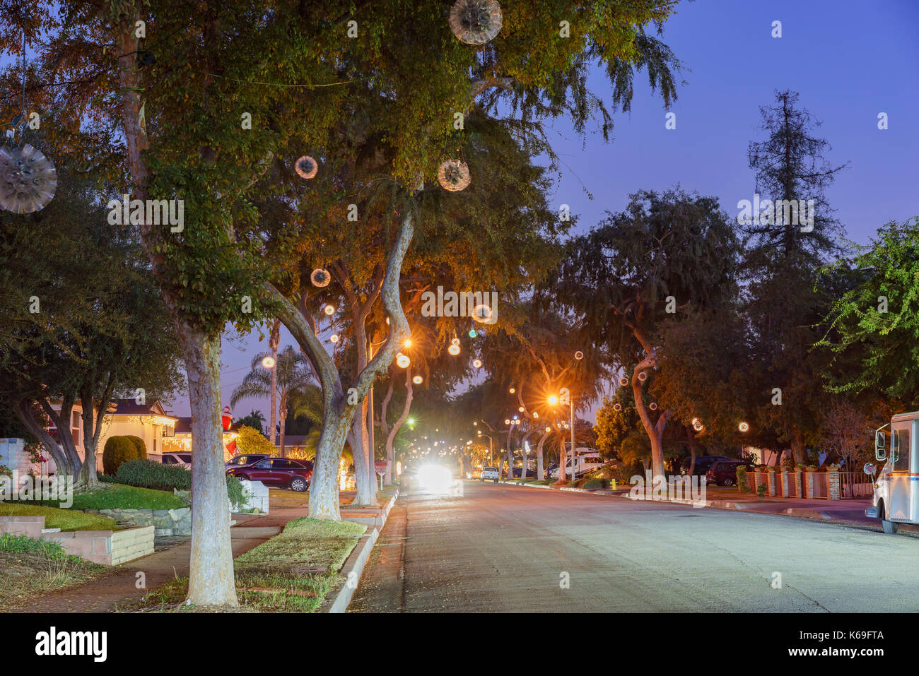 Fullerton, dec 8: bella luce di Natale la sfera sul dicembre 8, 2016 a fullerton, los angeles County, California Foto Stock