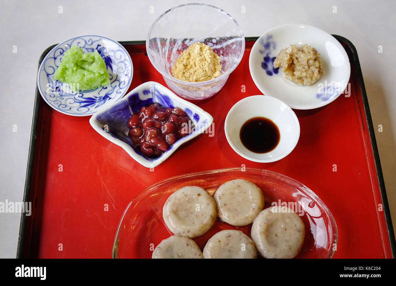 Dolce giapponese di Stile dolci con salsa per dessert in un coffee shop a Kyoto, in Giappone. Foto Stock