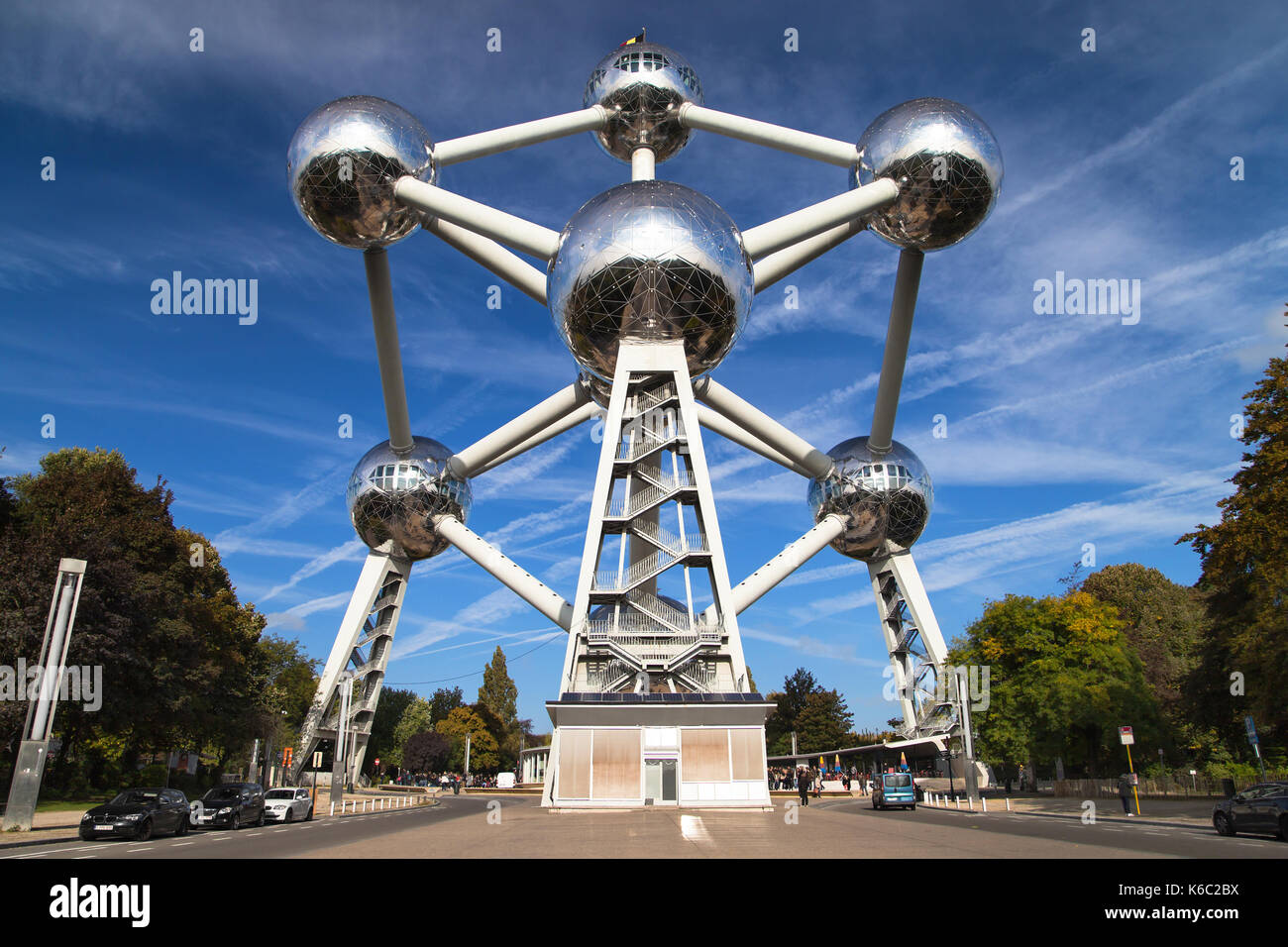 L'Atomium, progettato da André Waterkeyn e andre e jean polak, fu costruita per l'expo 1958 a Bruxelles, in Belgio. Foto Stock