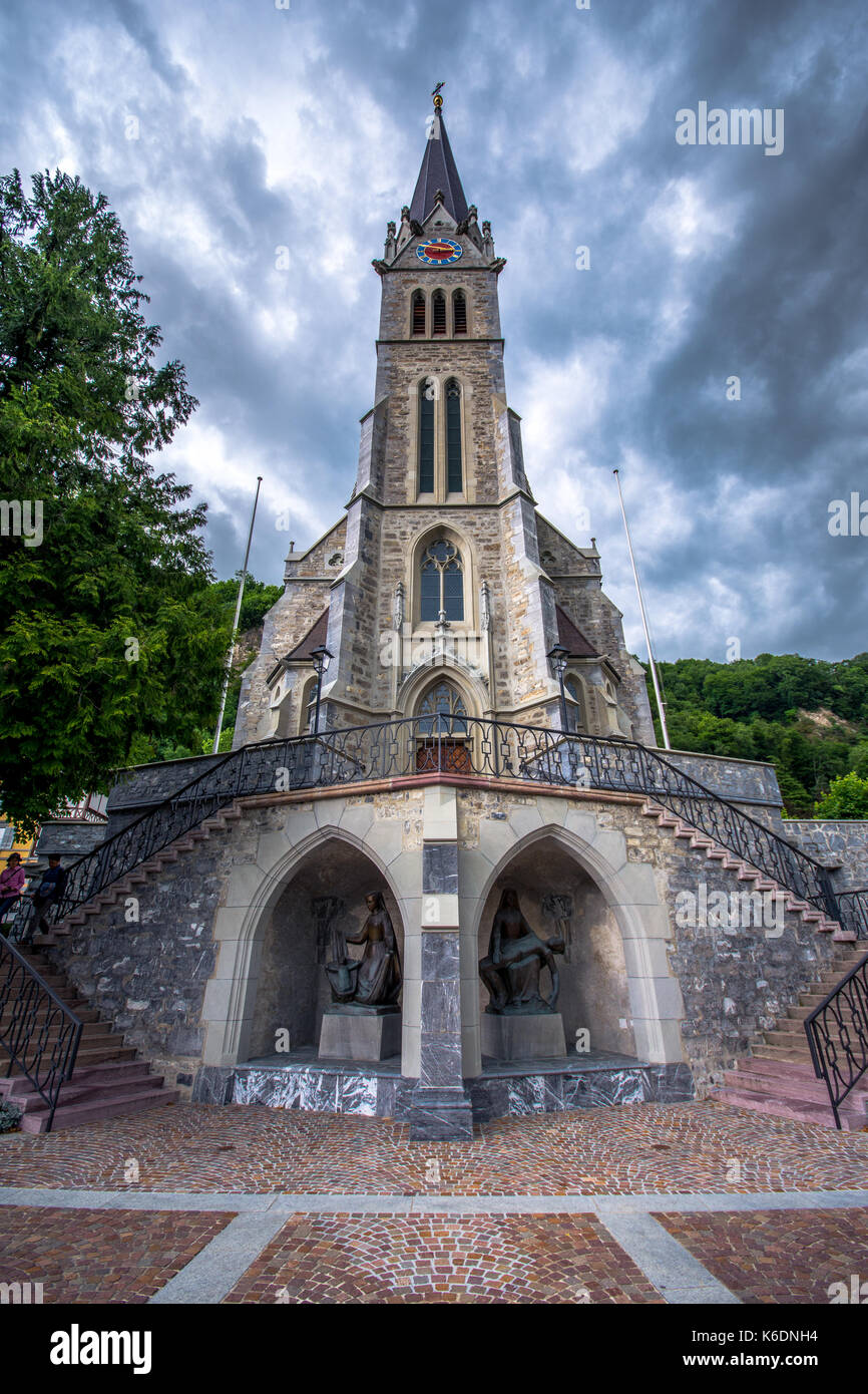 Cattedrale st. florin (o vaduz cattedrale) in Vaduz, Liechtenstein, l'Europa. Fu costruita nel 1874 da Friedrich von Schmidt Foto Stock