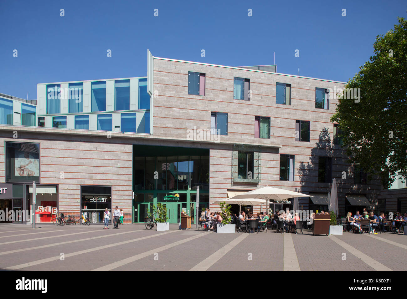 Münster in Westfalen : Moderne Architektur in Fussgaengerzone Stubengasse ho architettura moderna in Street stubengasse, Münster in Westfalia , a nord Foto Stock