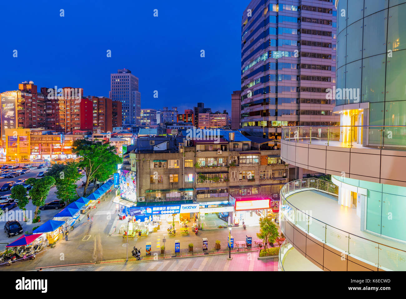 Taipei, Taiwan - 01 luglio: questa è una vista del guanghua electronics area di mercato un area dedicata alla vendita di elettronica di consumo sulla luglio 01, 2017 in tai Foto Stock