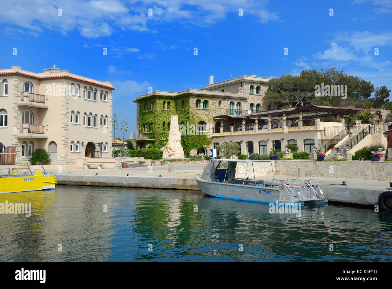 Hotel Delos & Port Bendor Island o Ile de Bendor Bandol Var Provence France Foto Stock