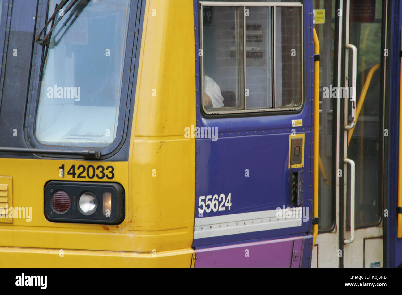 Treni funzionante a caccia di croce, Liverpool Foto Stock