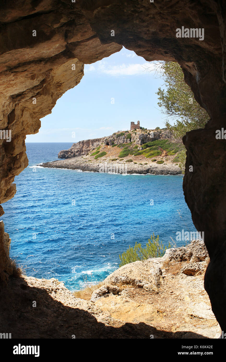 Il Parco Naturale Regionale di Porto Selvaggio si trova sul versante Ionio della Puglia.Porto Selvaggio si trova a Nardò, comune nella provincia di Lecce Foto Stock