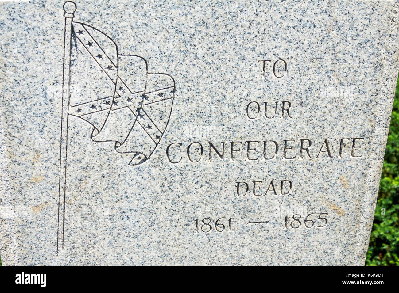 Beaufort South Carolina, Santa Elena History Center, biblioteca del patrimonio, ricerca di ascendenza, Confederate Dead, memoriale, pietra, Dixie flag, SC170514003 Foto Stock