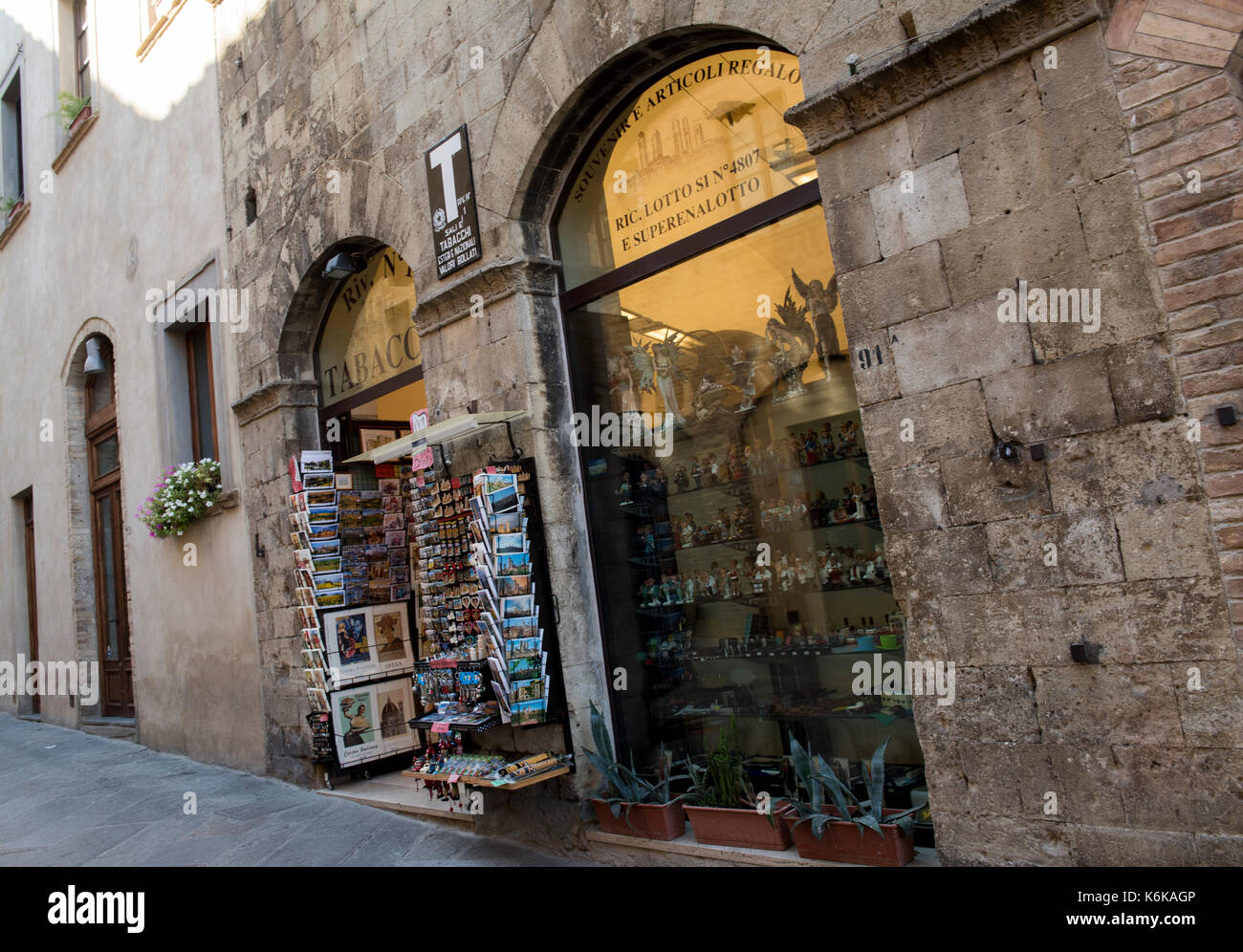 Tabacchi italia immagini e fotografie stock ad alta risoluzione Alamy
