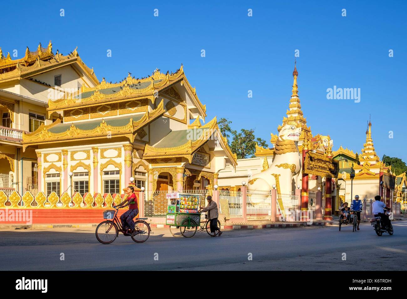 Myanmar (Birmania), Sagaing regione, Monywa, Shwe Sie Khon (o) Shwezigon pagoda Foto Stock