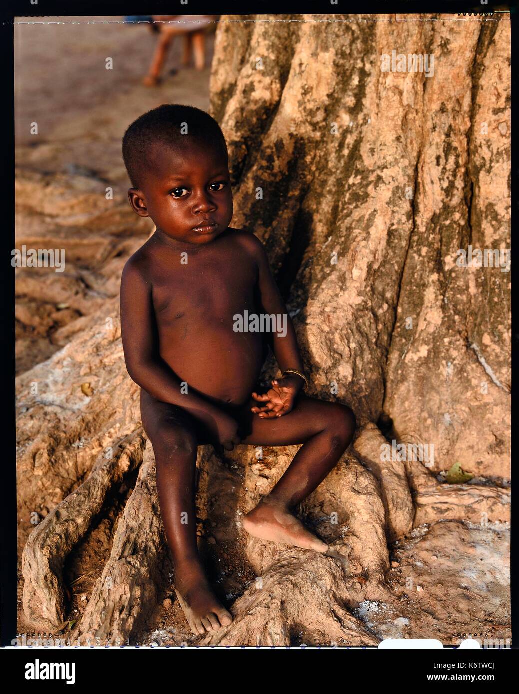 Il Burkina Faso, Poni provincia, terra di lobi, LoropŽni, Little Boy i lobi Foto Stock