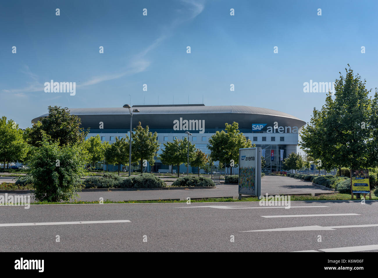 Architektur, Deutschland, Badenwürtemberg, Mannheim, SAP-Arena, agosto 29. Die Betreiber SAP-Arena verschärfen die Einlasskontrollen bei Veranstaltuge Foto Stock