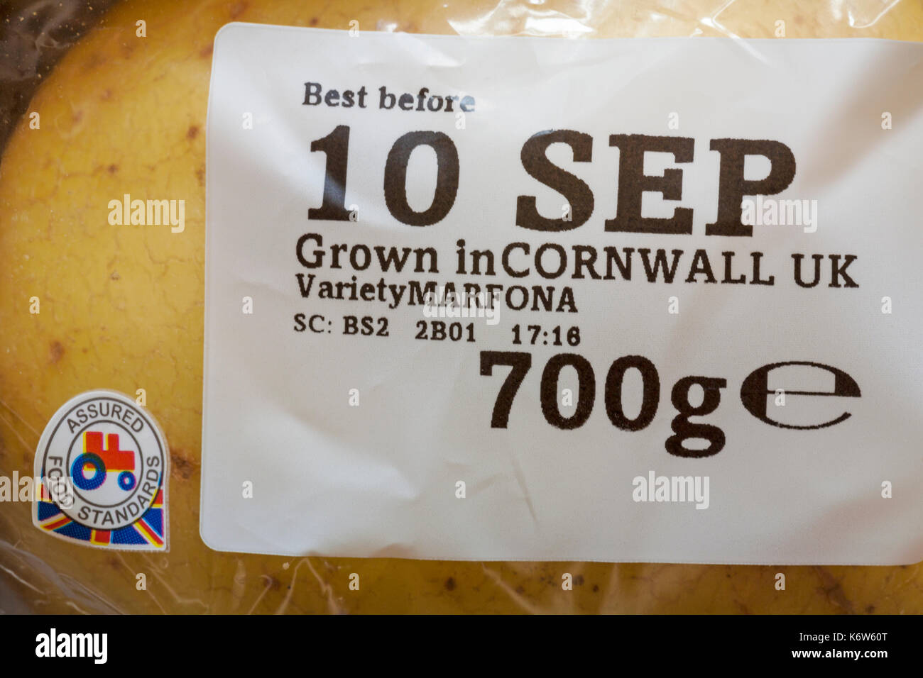 Dettagli sul sacco di patate coltivate in Cornwall Regno Unito varietà Marfona 700g migliori prima di data Foto Stock