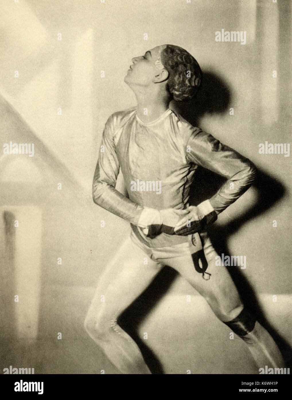 Lambert costante 's 'Romeo & Juliet' con Serge Lifar come Romeo. Dipinto di Max Ernst & J. Miro, coreografia di B. Nijinska. Ballet Russes de Diaghilev produzione 1926. Direttore britannico & composer (1905-1951). . Il balletto Russe, Ballets Russes Foto Stock