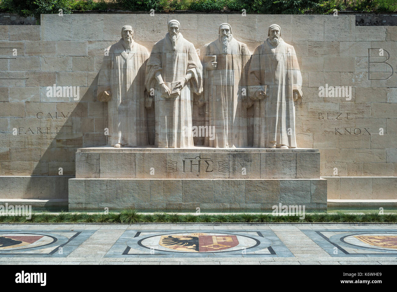 I riformatori farel, Calvin, beza e knox (da sinistra a destra), sculture presso il monumento internazionale della Riforma Foto Stock