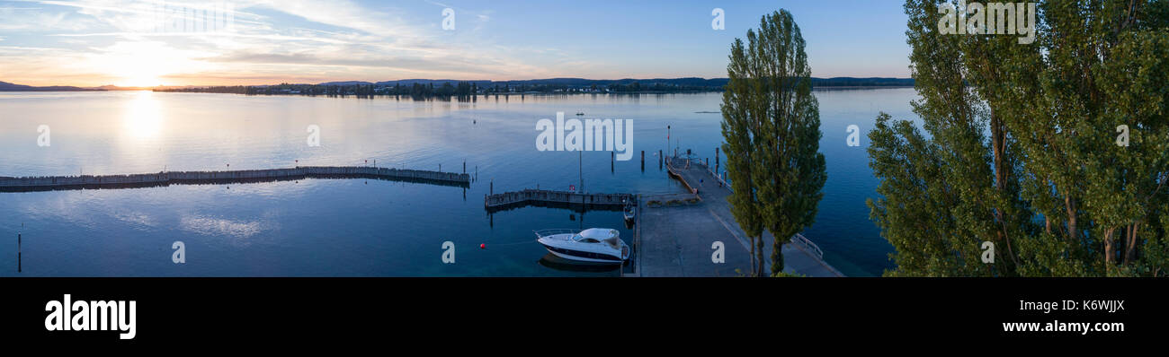 Tramonto al porto di Ermatingen, Turgovia, Svizzera Foto Stock