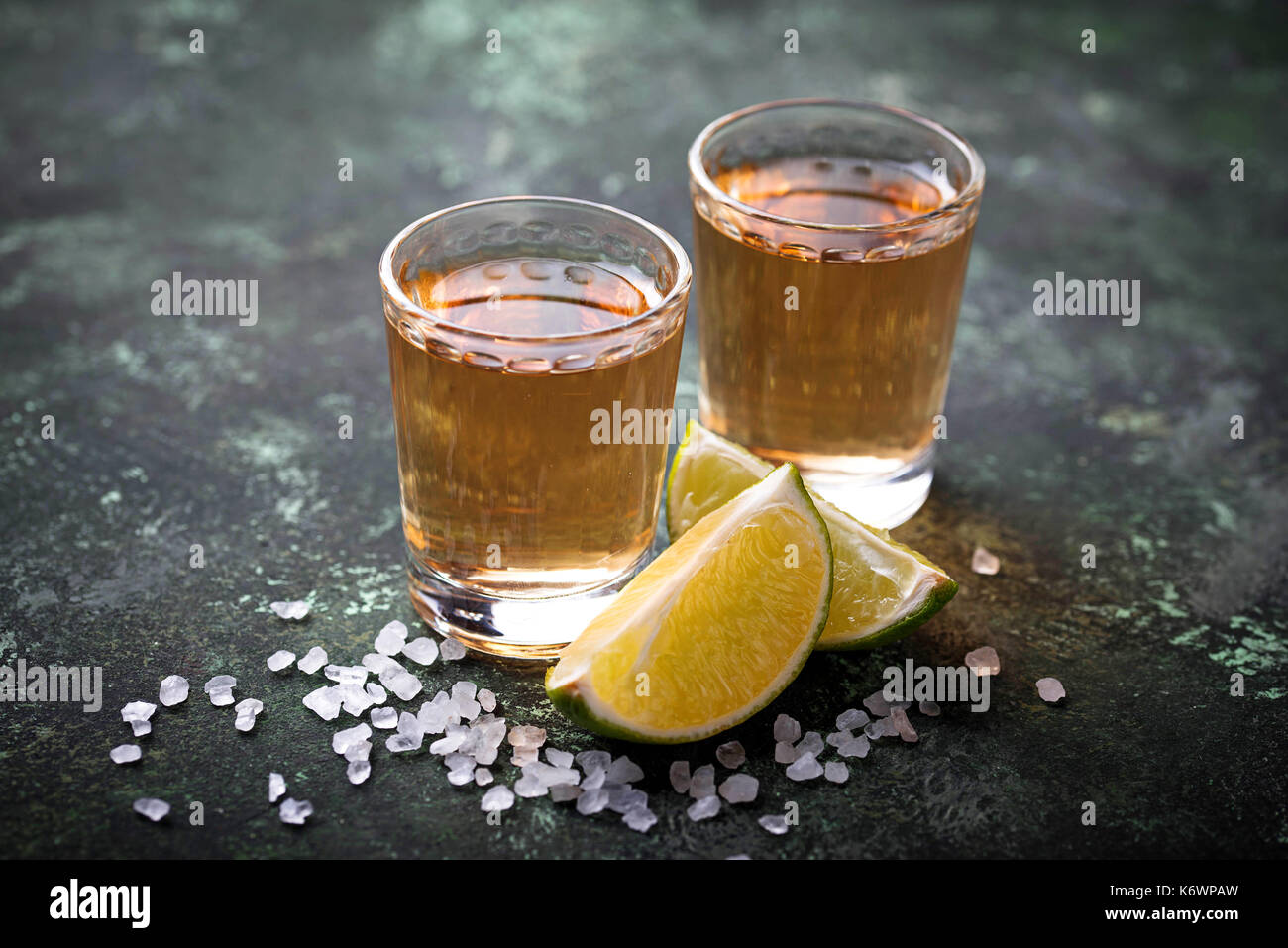 Tequila messicana con sale e limes Foto Stock