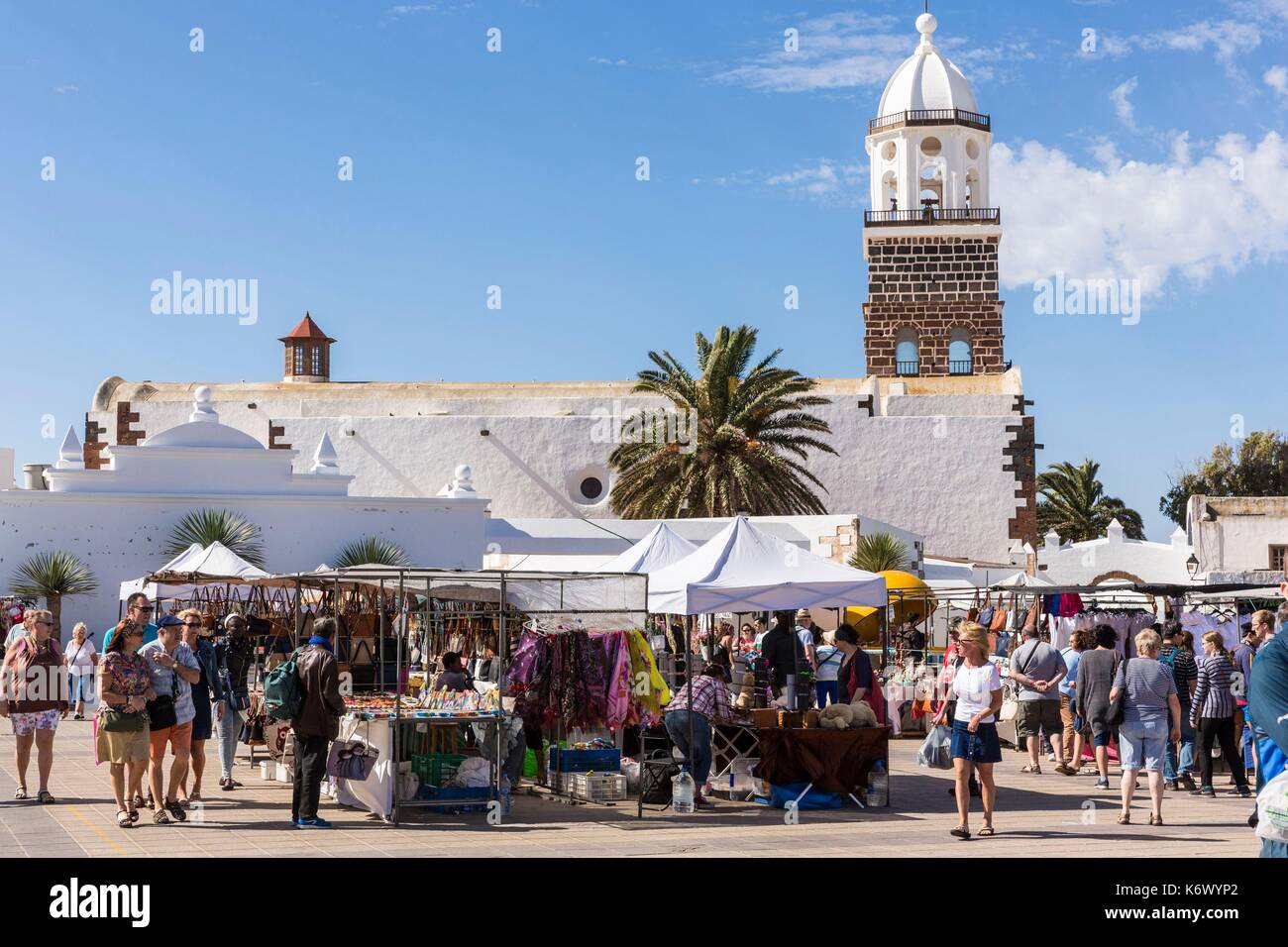 Spagna isole canarie Lanzarote Island, Teguise, giorno di mercato Foto Stock